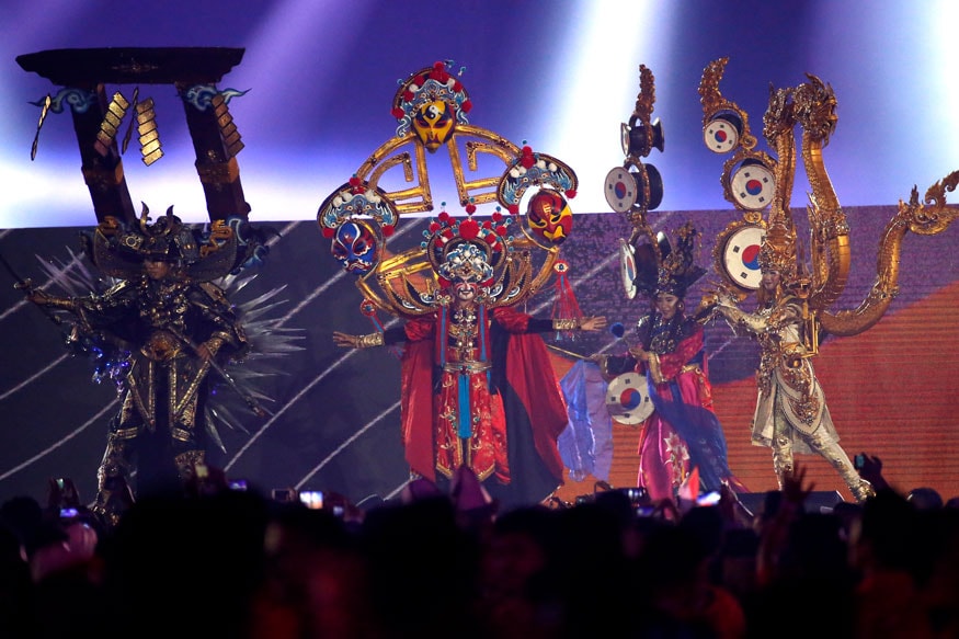 Dancers perform during the closing ceremony for the 18th Asian Games in Jakarta, Indonesia. Image: AP