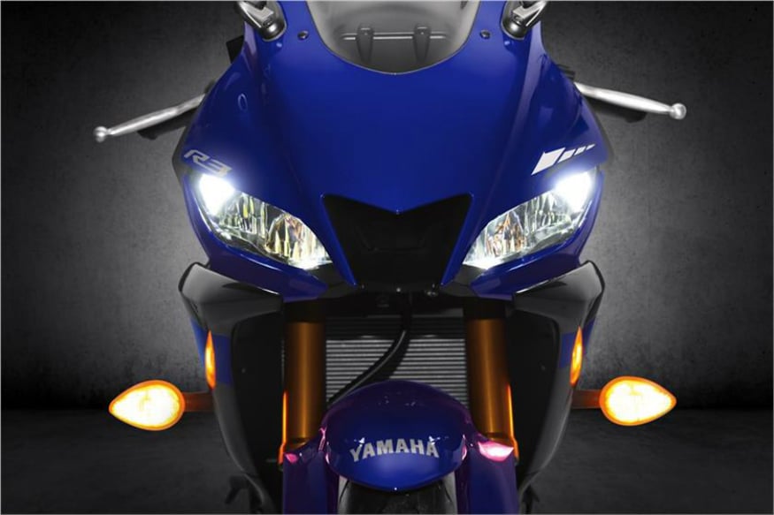 2019 Yamaha YZF-R3: Entry-Level Sport Bike Gets a Fresh Face and Better  Handling