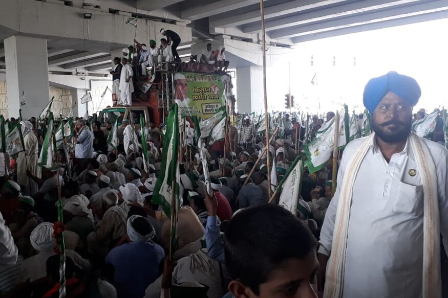 Kisan Kranti Yatra LIVE: 7 Out of 9 Demands Accepted After Rajnath Singh Meets Farmers; Oppn Takes on BJP