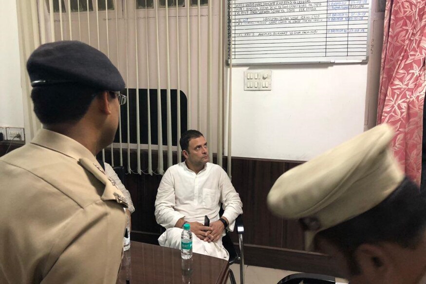 CBI vs CBI LIVE: Rahul Gandhi Leads Congress Protest Against Alok Verma's Ouster, Courts Arrest