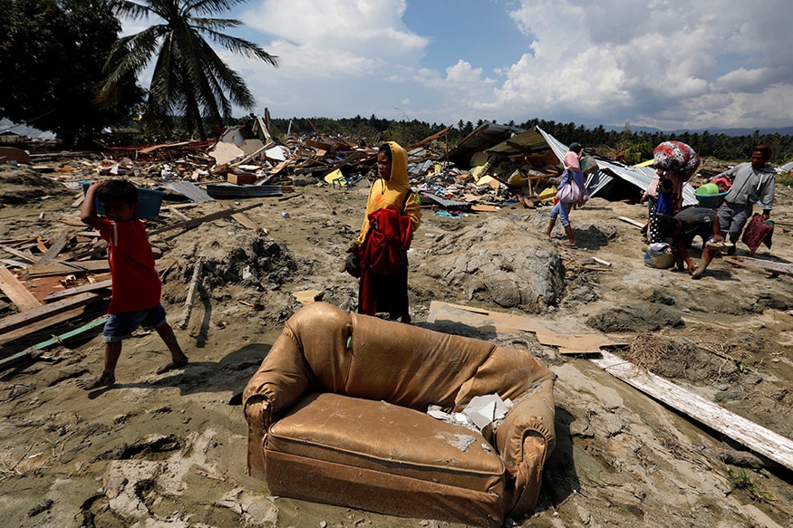 Indonesia Mulls Leaving Quake-Flattened Villages as Mass Graves ...