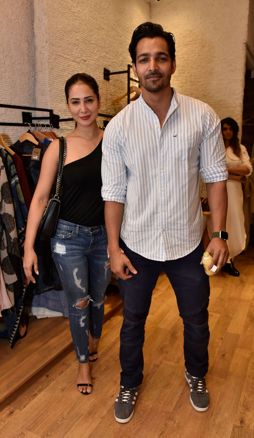 Kim Sharma and Harshvardhan Grace Toile Launch; See Pics - Photogallery