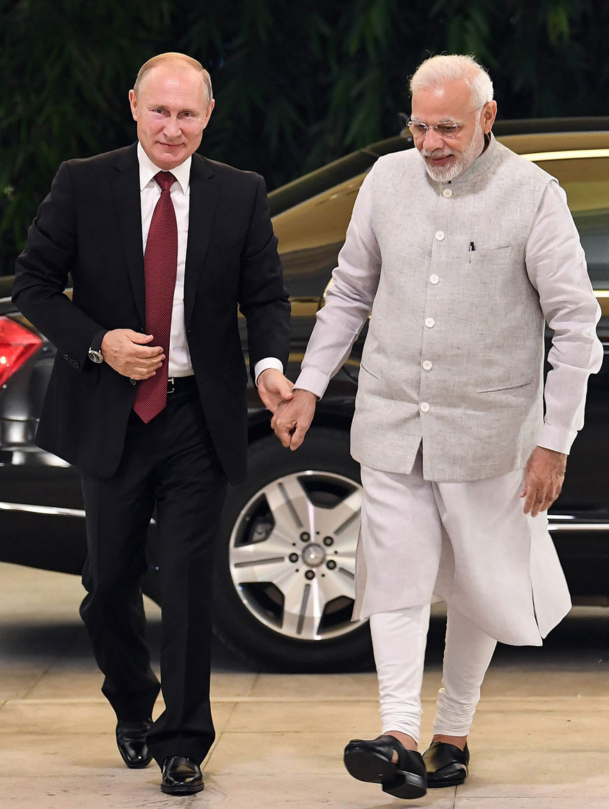 PM Narendra Modi Welcomes Vladimir Putin With a Hug - Photogallery