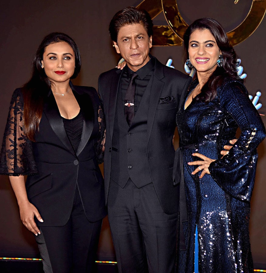 Kajol And Salman Xxx Video - 27GoldenYearsOfSRK: Glimpses from Shah Rukh Khan's Life - Photogallery