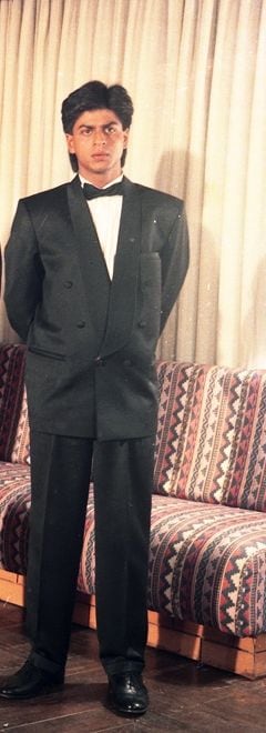 Shahrukh Khan In Black Partywear Suit Online | Bagtesh Fashion