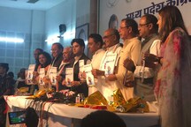 Congress Woos Farmers With Loan Waivers, Power Sops, Gaushalas in MP Manifesto