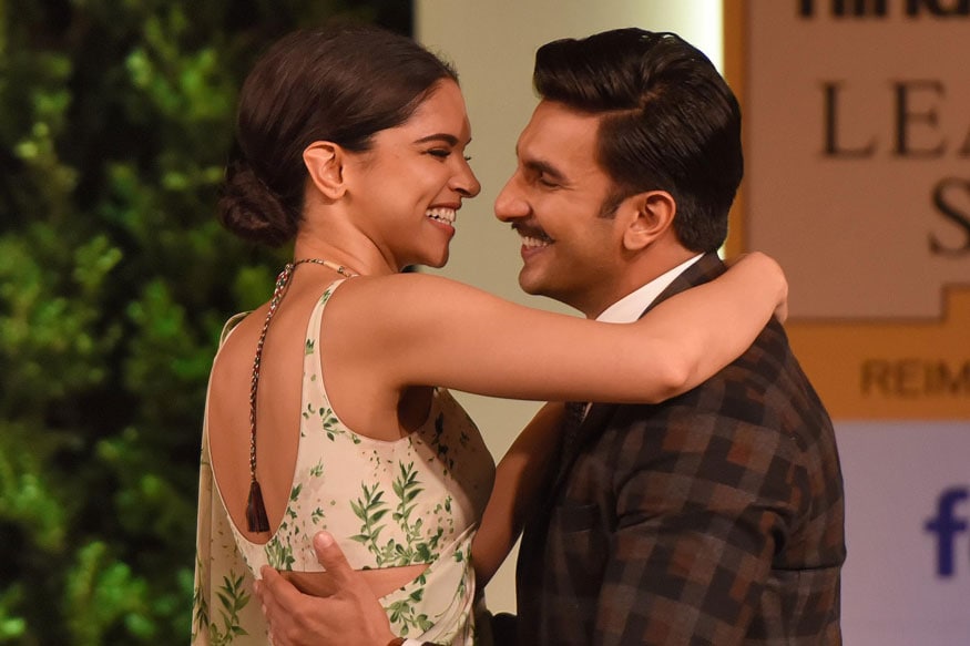 Ranveer Singh Trolled for wearing Deepika Padukone's Dress and Broke the  Internet with Funny Memes 