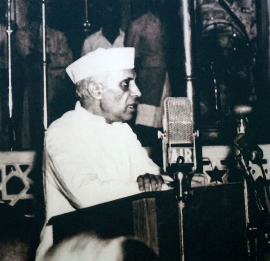 Rare Photos Of First Prime Minister Of India - Pandit Jawaharlal Nehru ...