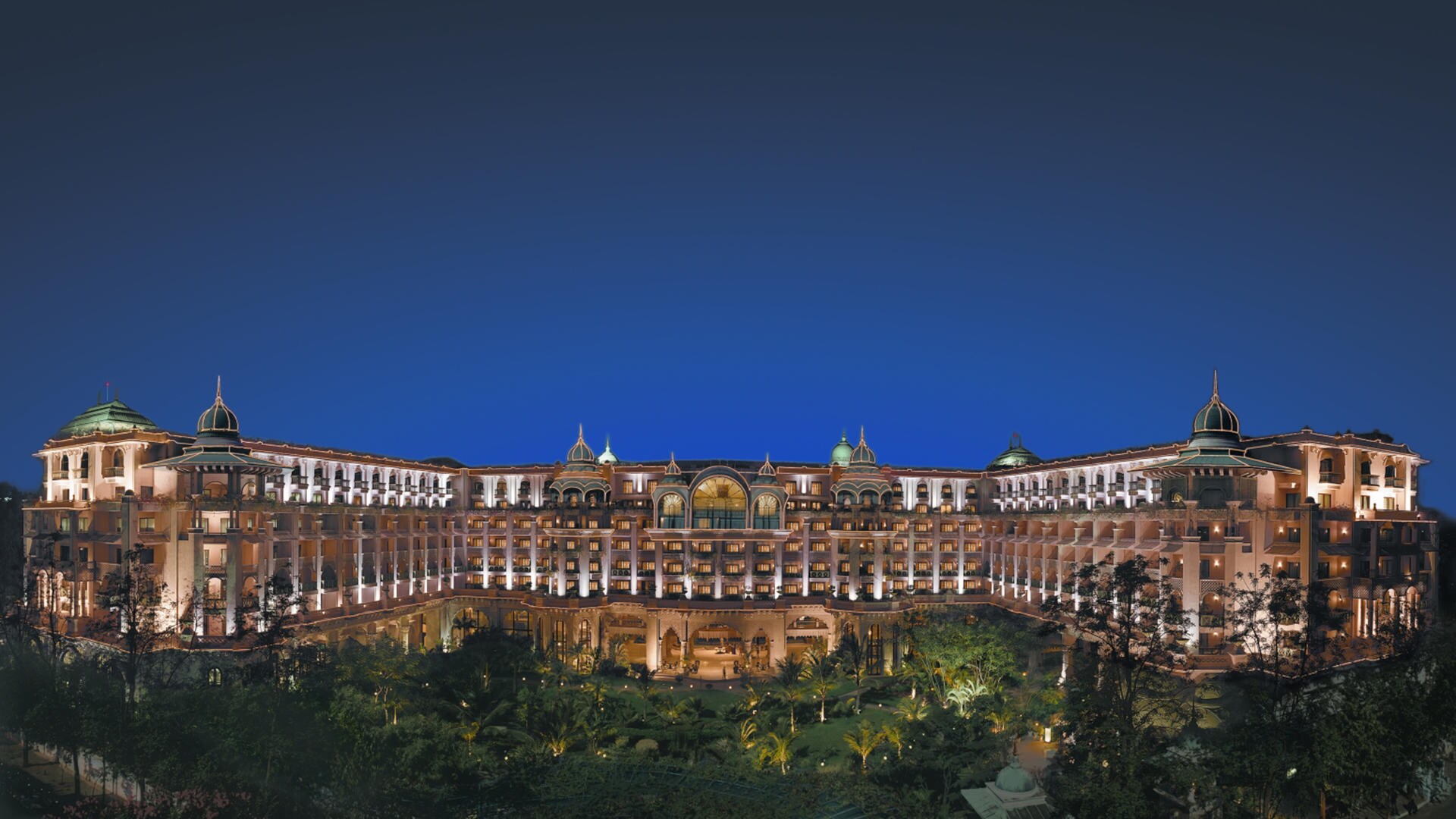 LeelaBangalore_Exterior_banner_image