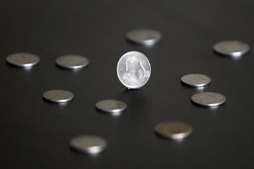 Rupee Rises 5 Paise to 71.30 Against USD in Early Trade