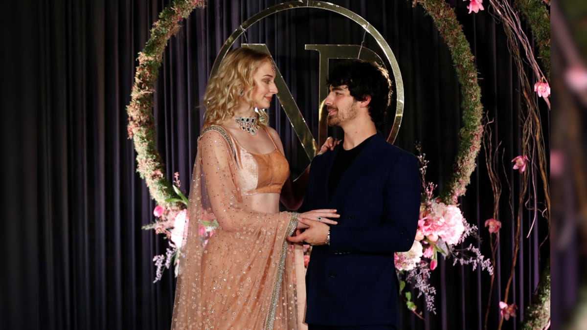 Joe Jonas, Sophie Turner Are Married! Vegas Wedding Pictures