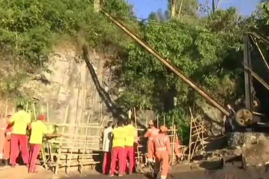 As Meghalaya Races Against Time, Navy Team Leader, NDRF Personnel Get Into Rescue Operation