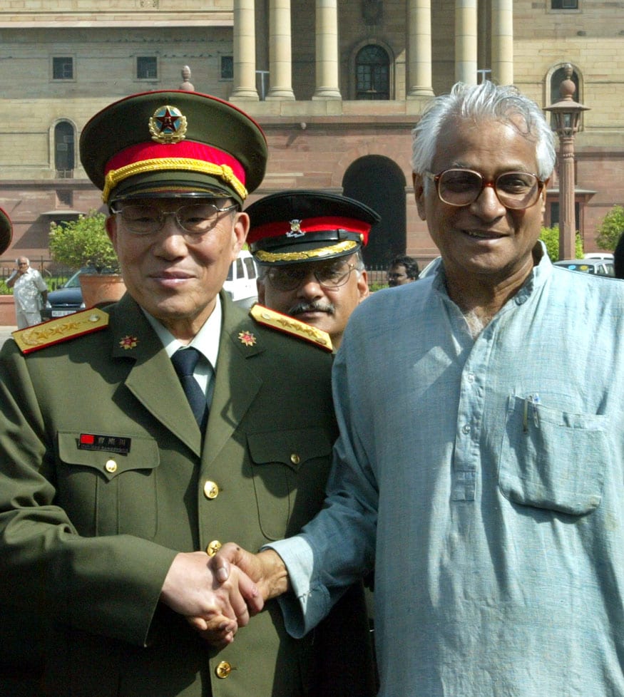 With the visiting Chinese defence minister General Cao Gangchuan. Image: Reuters With the visiting Chinese defence minister General Cao Gangchuan. Image: Reuters
