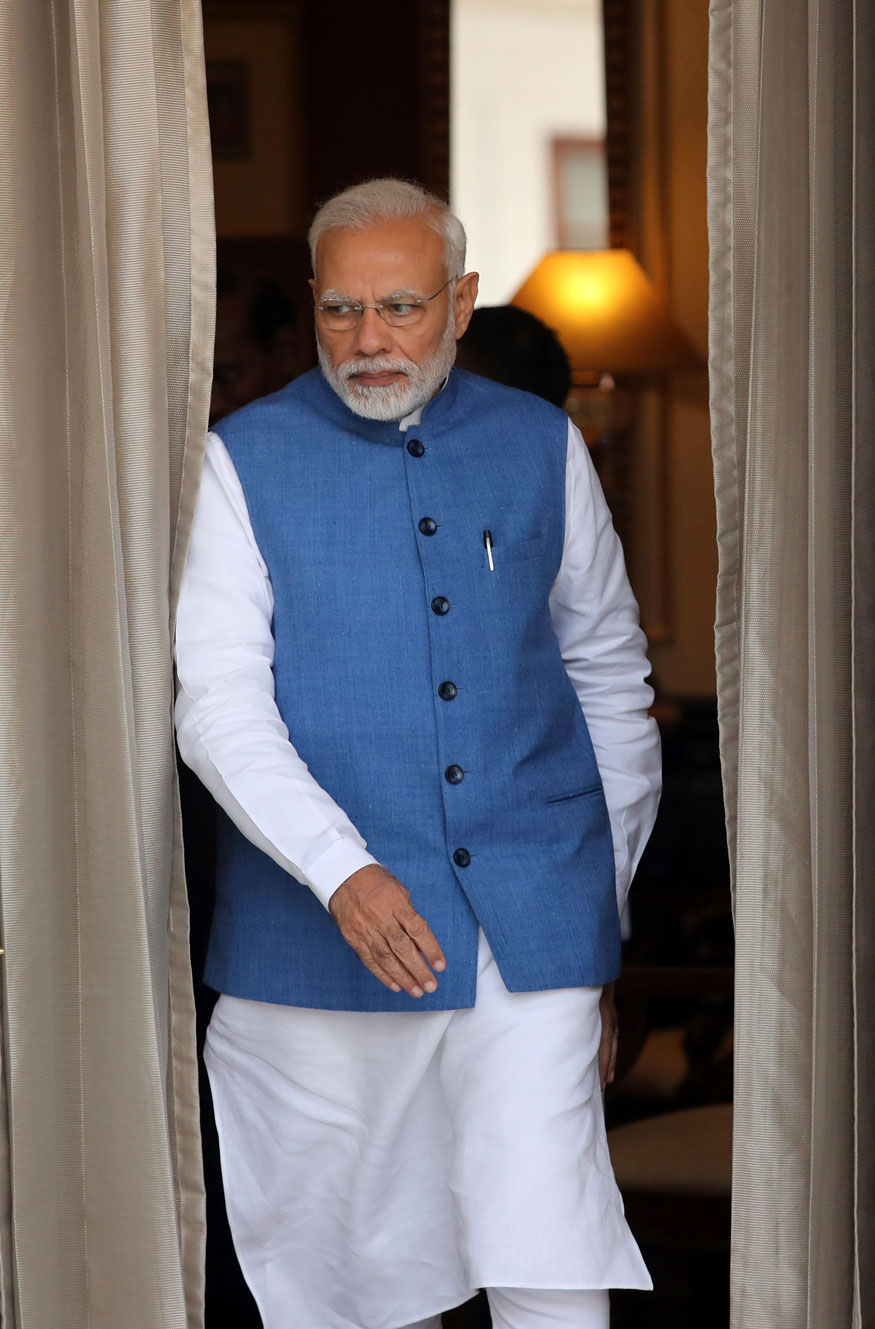 Narendra hotsell modi coat