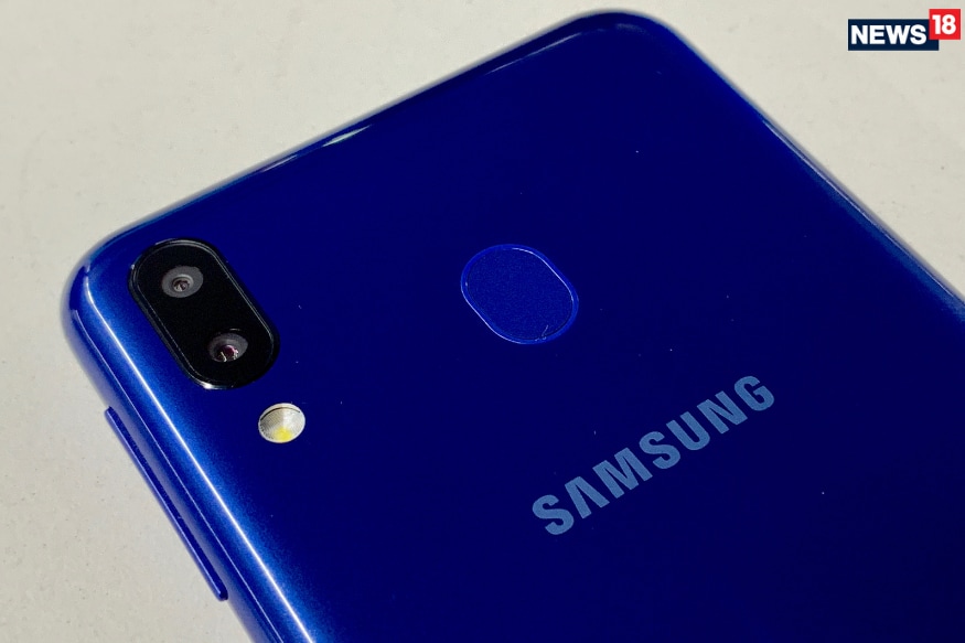Samsung Galaxy Ms With Massive 5 0mah Battery May Be In Works Report