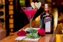 Valentine's Day Special: Best Dishes & Drinks to Celebrate Love