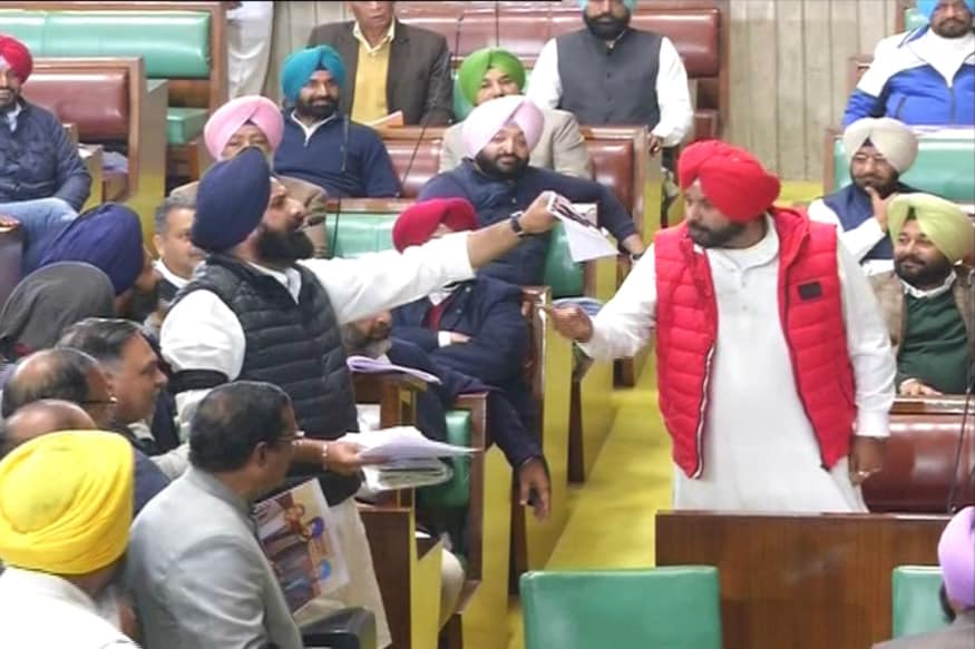 Punjab minister Navjot Singh Sidhu and Akali leader Bikram Singh Majithia locked in an ugly spat in assembly.