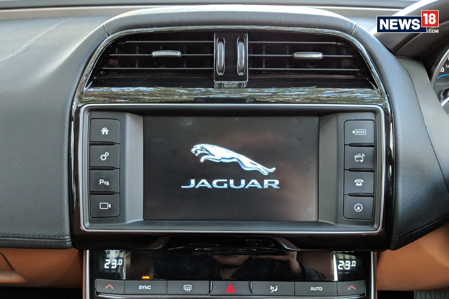 Jaguar, Jaguar XE, Jaguar XE Review
