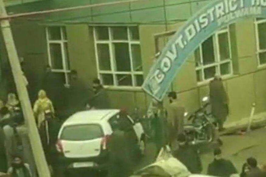 10 Students Injured in Blast at Private School of Kashmir's Pulwama District