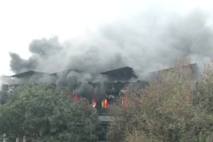 Fire Breaks Out at Delhi's Naraina, 23 Fire Tenders Rushed to Spot