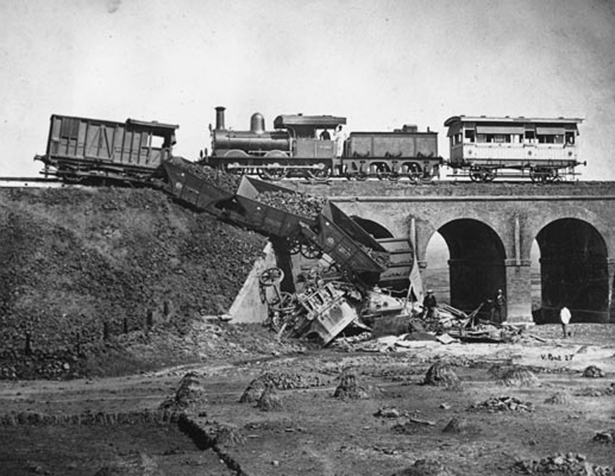 A railway crash on a bridge in India. (Image: Getty Images)