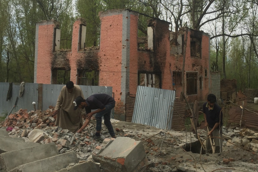 'Polls Don't Make Sense to Us': Scared for Life Amid Daily Bloodshed, Kashmir Villages Witness Least Turnout