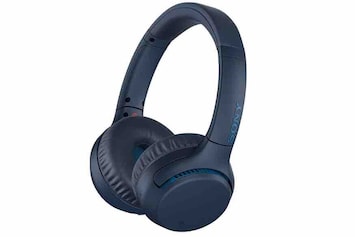 Sony Wh Xb700 Headphones Review Still Feeling The Bass But Not Ignoring Everything Else - headphones headset music bass sound headphone roblox