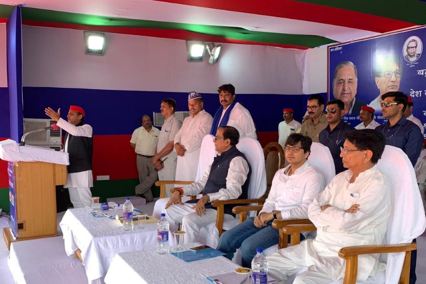 Meet Akash Anand, Mayawati's Nephew Who Spoke in Her Absence at Gathbandhan's Agra Rally