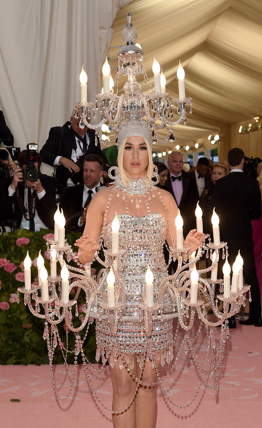 Katy Perry Lights Up 2019 Met Gala Dressed as a Chandelier; See Pics