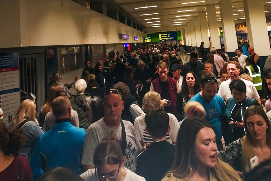 Britain's Manchester Airport Faces Flight Delays Due to Refueling Issues