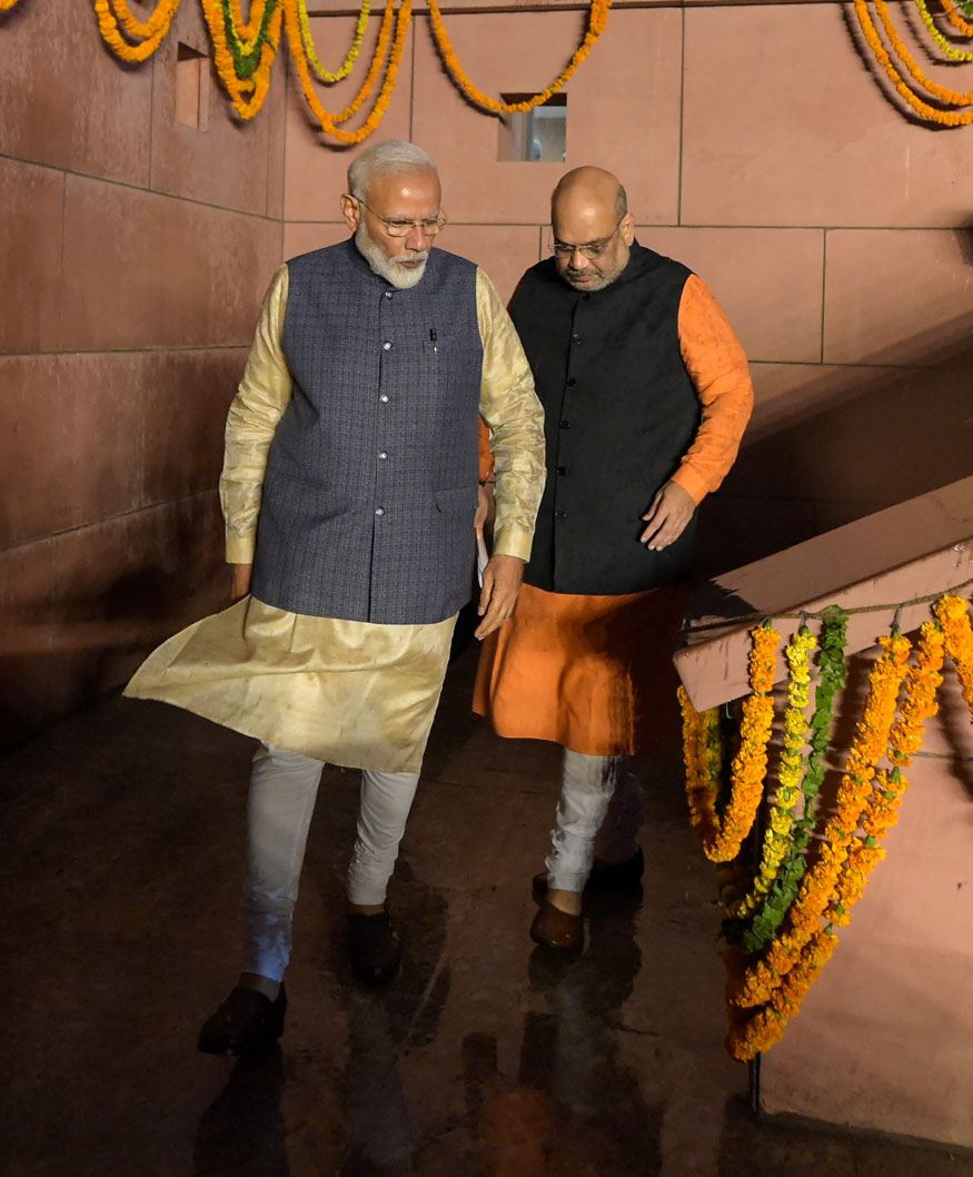 photos hero s welcome for pm narendra modi at bjp hq photogallery photos hero s welcome for pm narendra modi at bjp hq photogallery