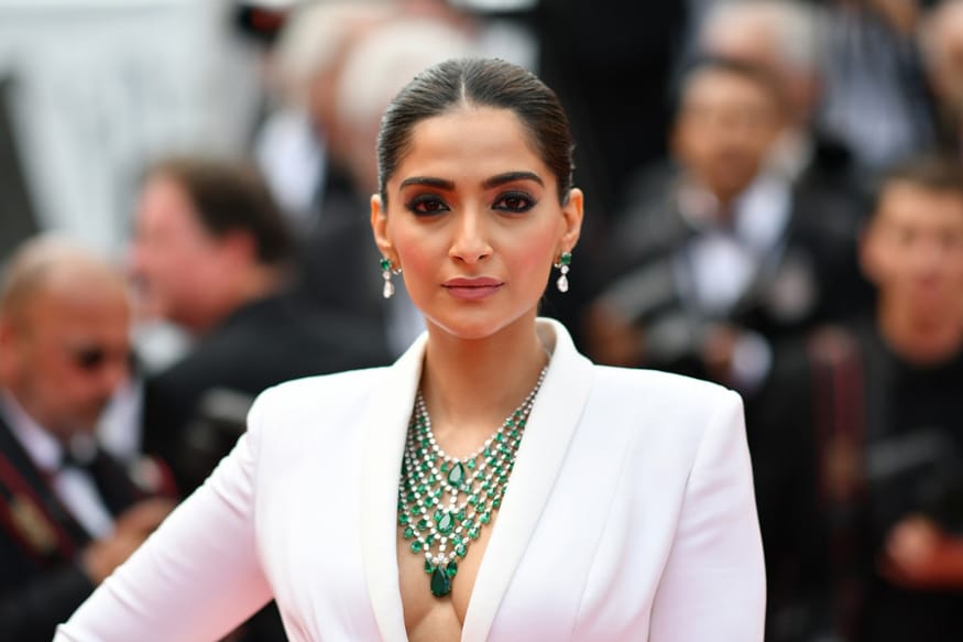 Sonam Kapoor Shares Her 'Scariest' Uber Experience in London, Says Was  Shaken After the Ride