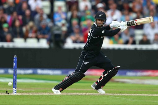 De Grandhomme Stakes Claim For No. 4 Spot With Fifty in Third T20I
