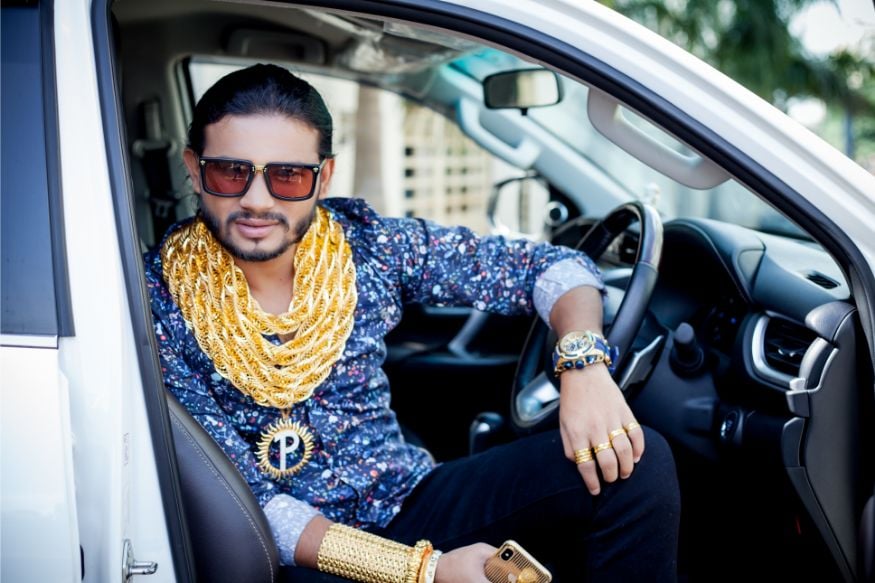 Move Over Bappi Lahiri, the New 'Gold Man' of India, Prashant Laxman is ...