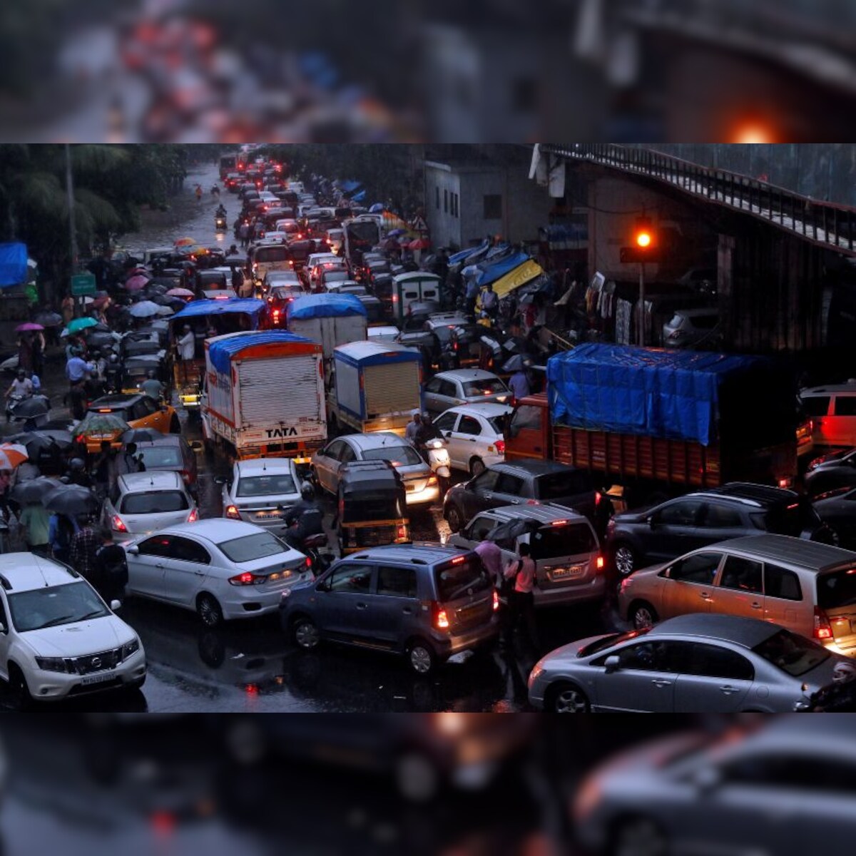 Mumbai Tops List Of 10 Most Congested Cities In World Guess What Spot Delhi Takes
