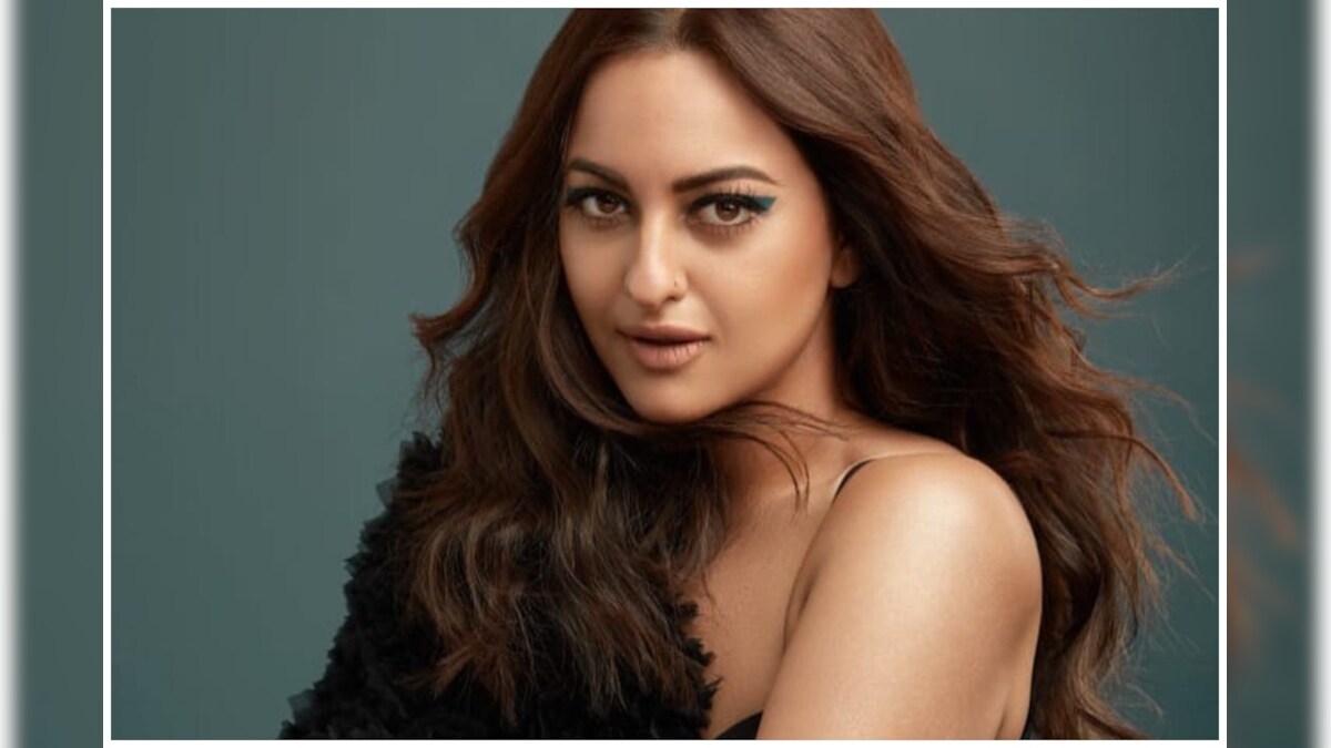 Feels Like Yesterday Says Sonakshi Sinha On Completing 9 Years In Bollywood