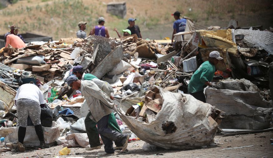 Garbage collectors: While it may seem easy, it is not a desirable job to collect trash from streets, segregate it and then put it into different garbage bins. The job of a garbage collector is not a reputed one and seems to be less paid. However, surprisingly, the job pays a whopping salary of $60,000 (approx. Rs 46.5 lakh) annually. (Image: Reuters)