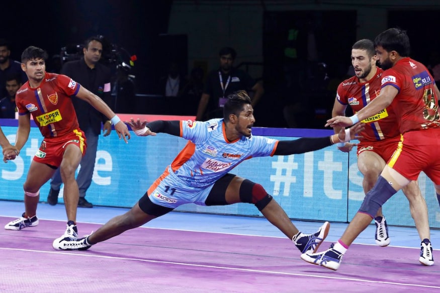 Pro Kabaddi: Bengal Warriors Draw With Dabang Delhi in Nail-biting Finish