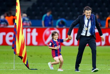 Ex Spain Coach Luis Enrique S Nine Year Old Daughter Dies Of Cancer