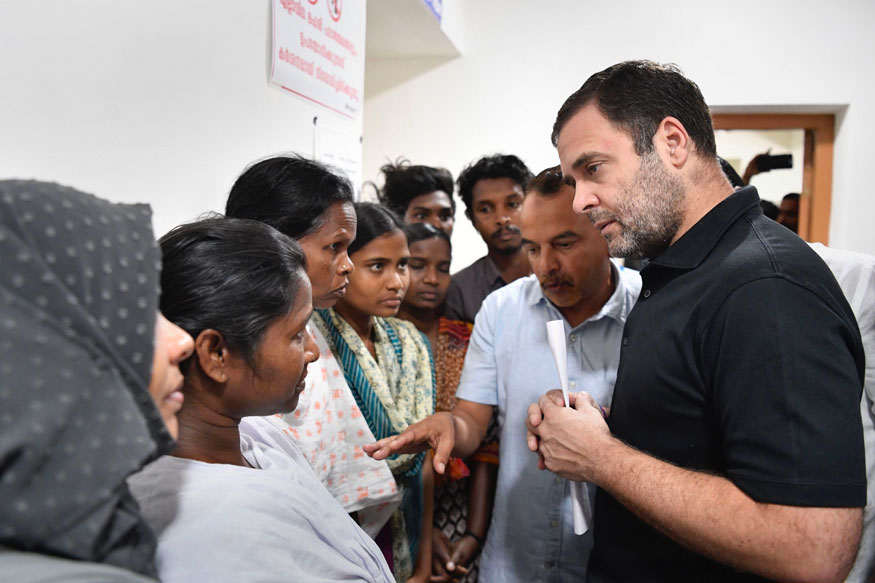 Kerala Rains Rahul Gandhi Visits Flood Relief Camp In Wayanad 4104