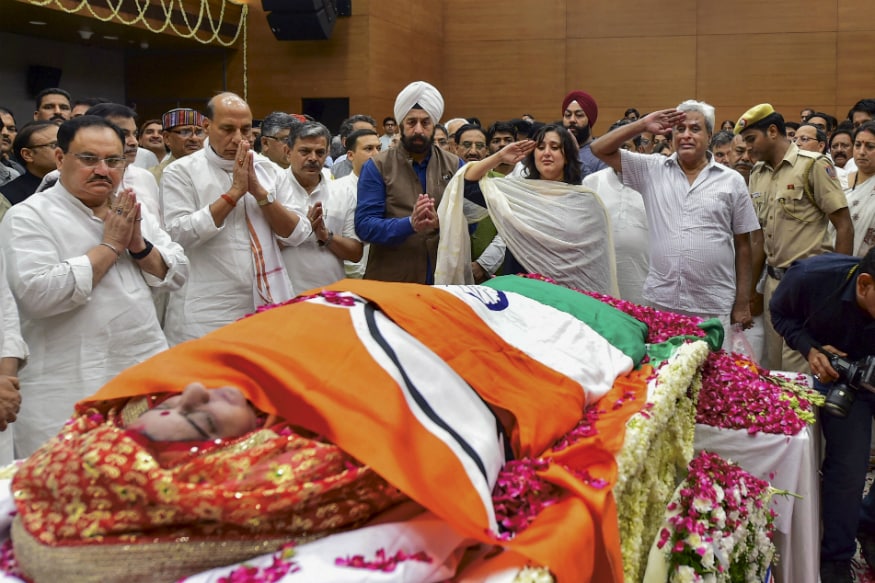 Husband and Daughter Bid Farewell to BJP Stalwart Sushma Swaraj With ...