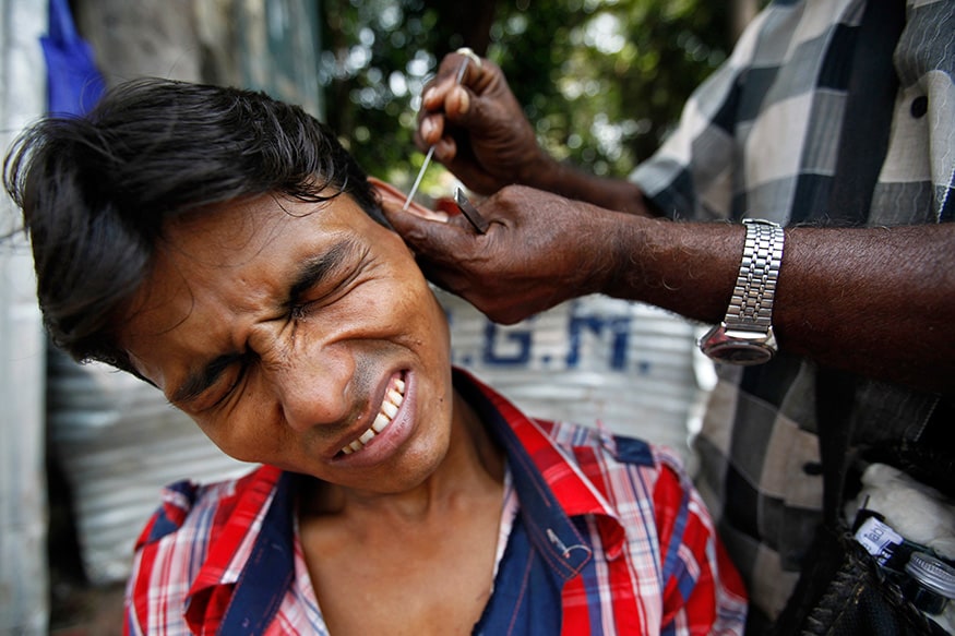 Ear Wax Remover: Many seek help of a professional to get their ears cleaned. A professional can easily make somewhere between 400-800 rupees a day. (Image: Reuters)