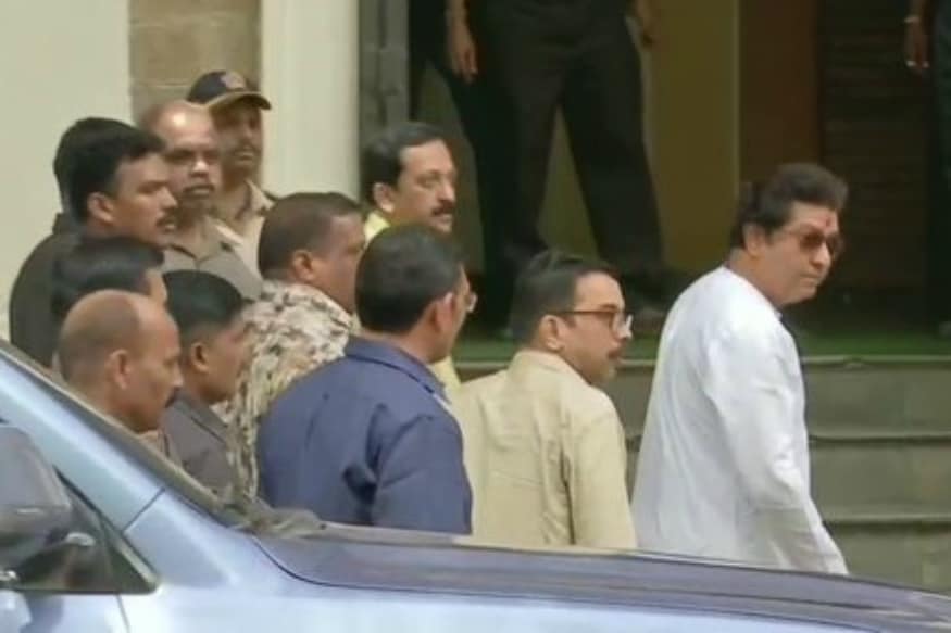 Friends, Foes and Cousin Uddhav Rally Behind Raj Thackeray as ED Quizzes Him in Money Laundering Case
