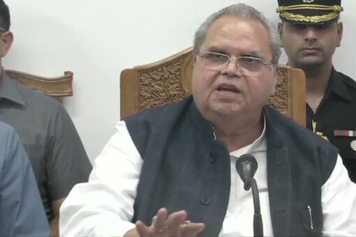 File photo of former J&K Governor Satyapal Malik (Pic: ANI/Twitter)