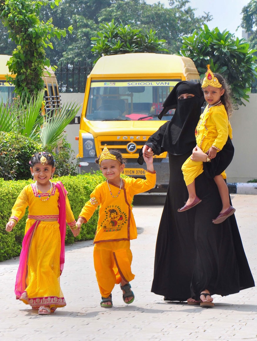 Kids in Radha-Krishna costume - PixaHive