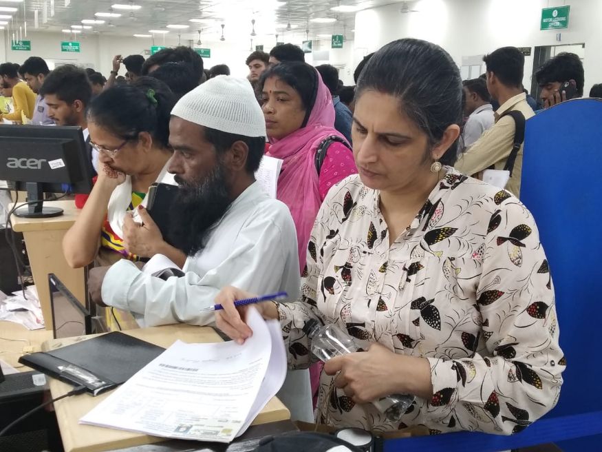 New Motor Vehicle Act Delhiites Rush to RTO to Validate Their