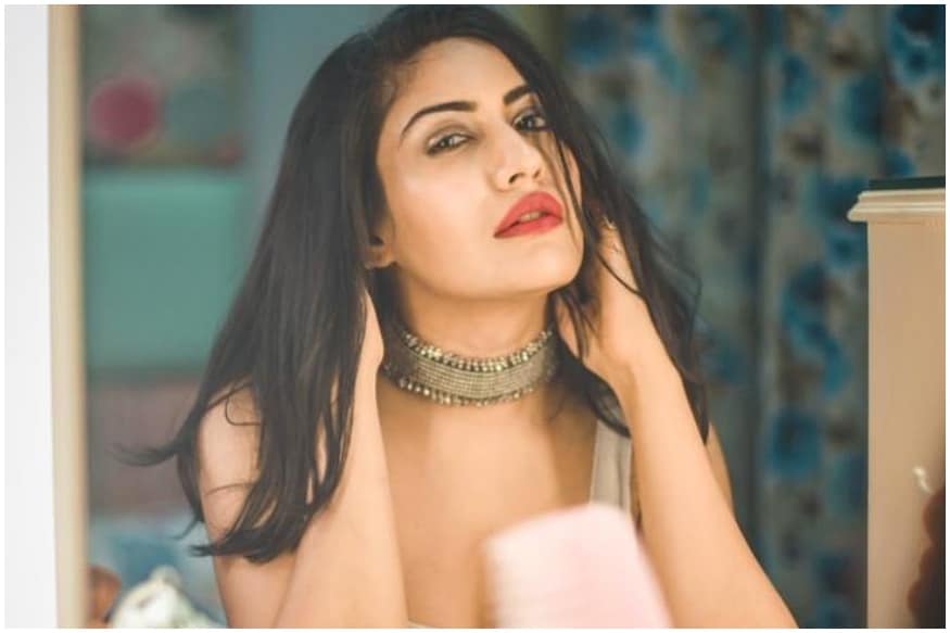 Surbhi Chandna Celebrates Birthday with Ishqbaaz Co-stars - News18