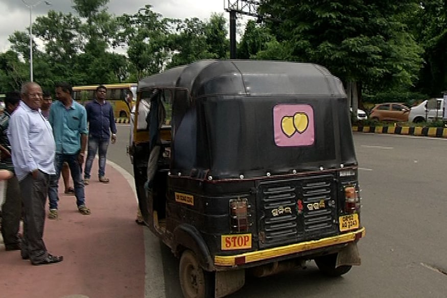 Odisha Driver Fined Rs 47 500 For Traffic Violations His Second Hand Auto Rickshaw Cost Is Rs 25 000