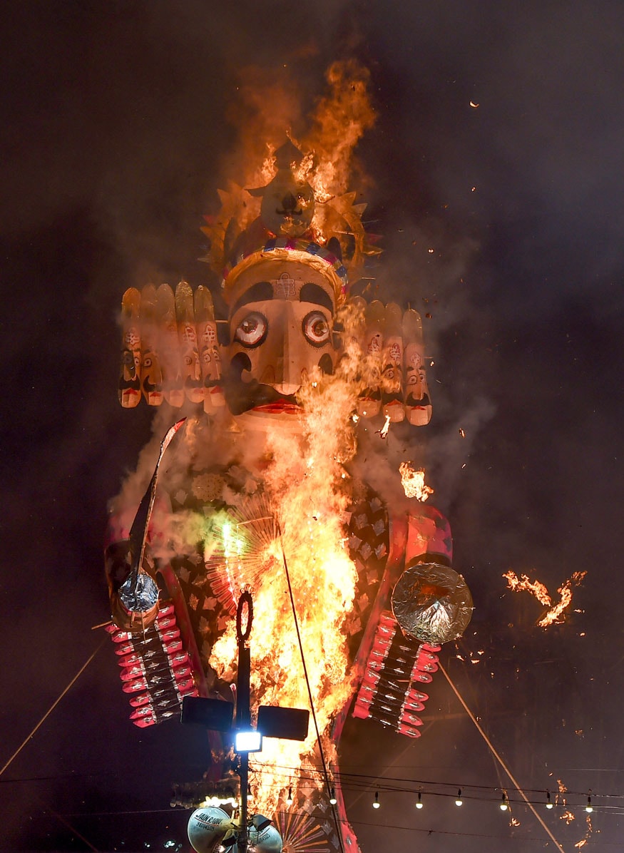PHOTOS: Dussehra Celebrated With Fervour Across the Nation - News18