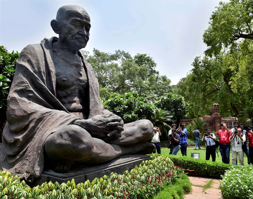 PHOTOS: Mahatma Gandhi's Famous Statues Across The World - Photogallery